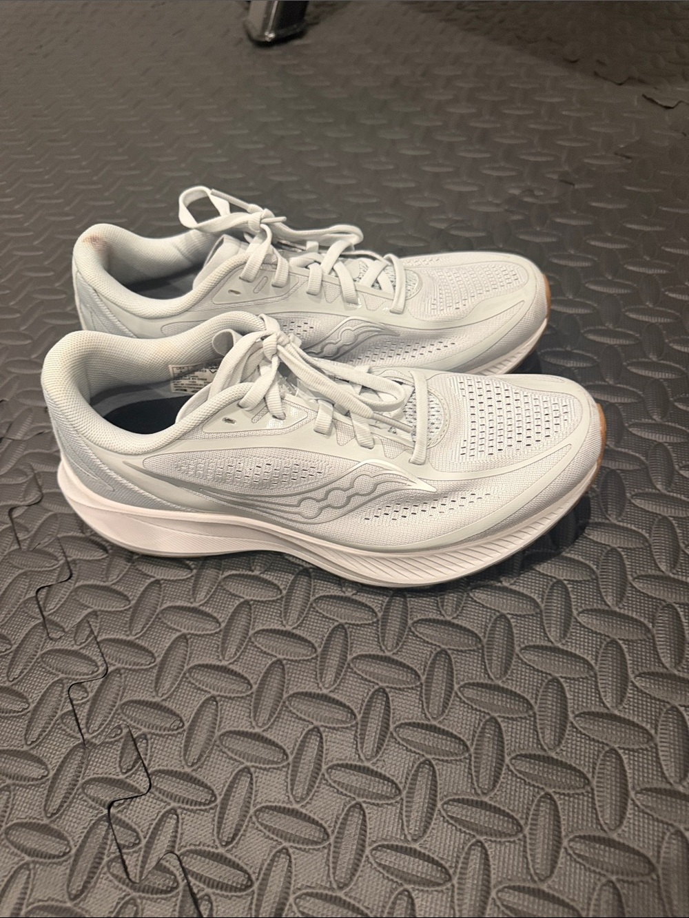 Saucony Mirage Flow Women's Pale Gray Athletic Running Shoes